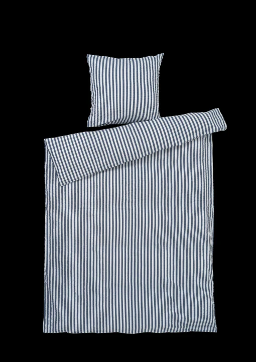 JUNA Bæk&Bølge Lines Sengetøy 140x220 cm mørk blå/hvit NO