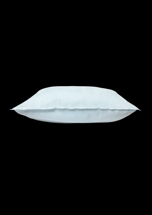 JUNA Monochrome Lines Putetrekk 63x60 cm lys blå/hvit DK